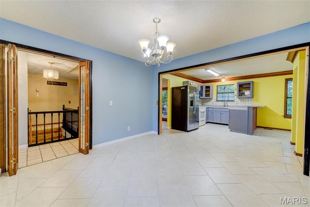 533 Snipes Drive, St Charles, MO 63303
