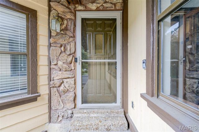 533 Snipes Drive, St Charles, MO 63303