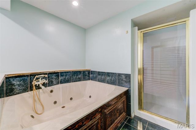533 Snipes Drive, St Charles, MO 63303