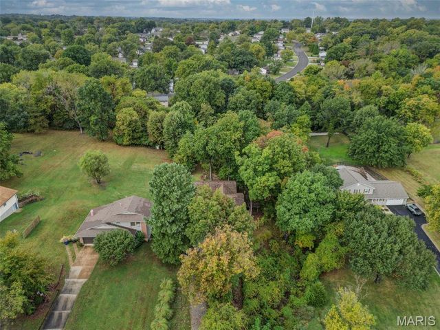533 Snipes Drive, St Charles, MO 63303