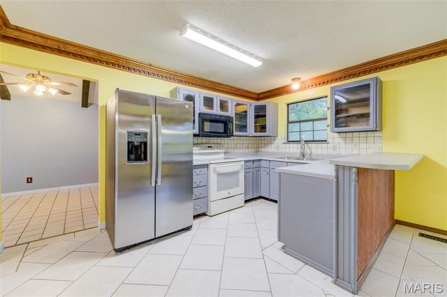 533 Snipes Drive, St Charles, MO 63303