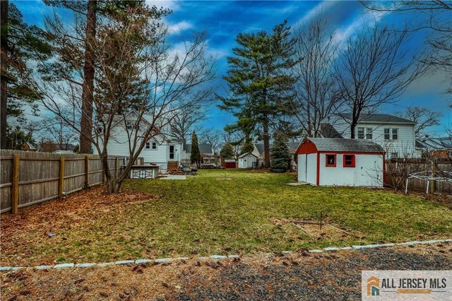 15 Riverview Avenue, Edison, NJ 08817