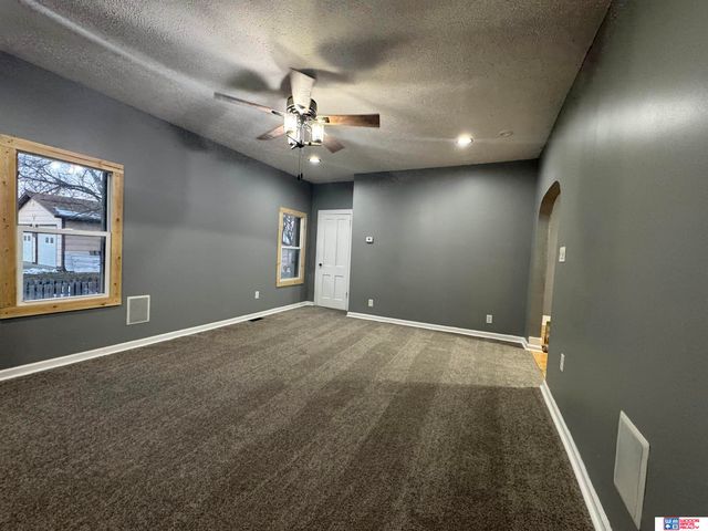 310 Thayer Street, Beatrice, NE 68310