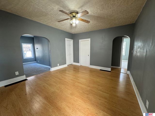 310 Thayer Street, Beatrice, NE 68310