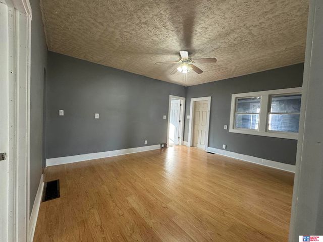 310 Thayer Street, Beatrice, NE 68310