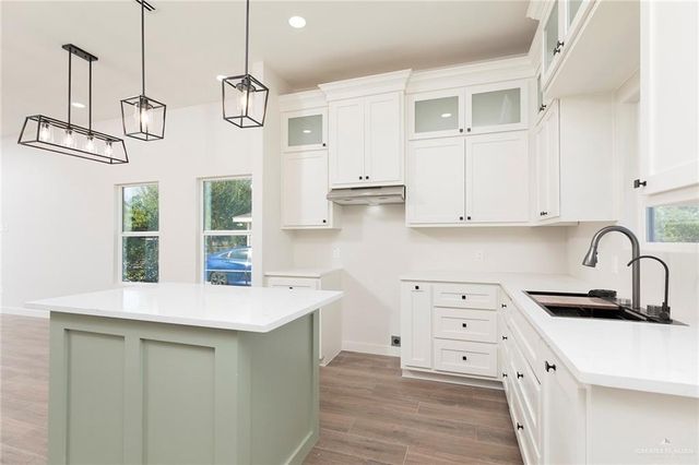 708 Iowa Avenue, Mercedes, TX 78570