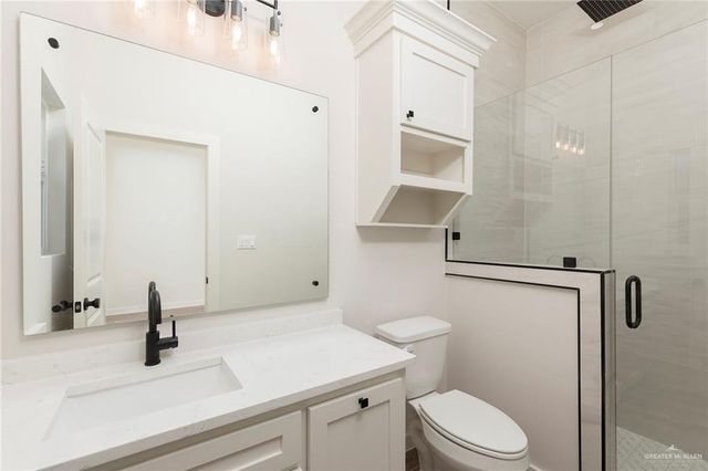 708 Iowa Avenue, Mercedes, TX 78570