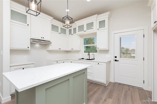 708 Iowa Avenue, Mercedes, TX 78570