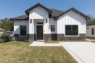 708 Iowa Avenue, Mercedes, TX 78570