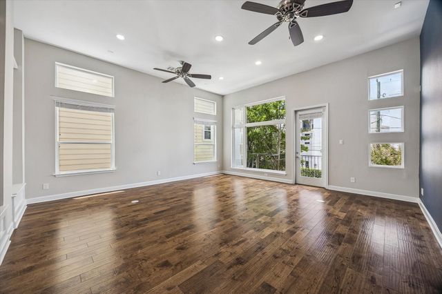 5631 Kiam Street B, Houston, TX 77007
