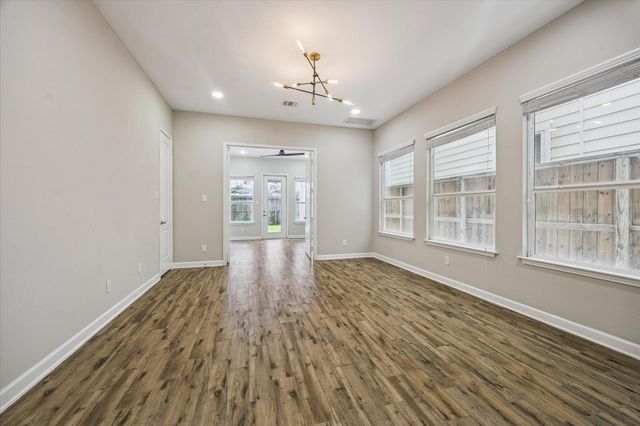 5631 Kiam Street B, Houston, TX 77007