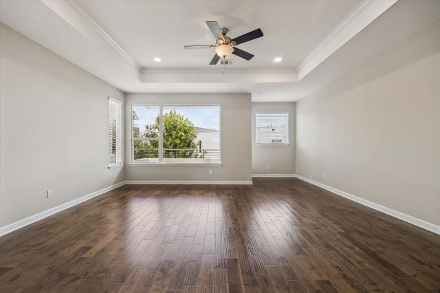 5631 Kiam Street B, Houston, TX 77007