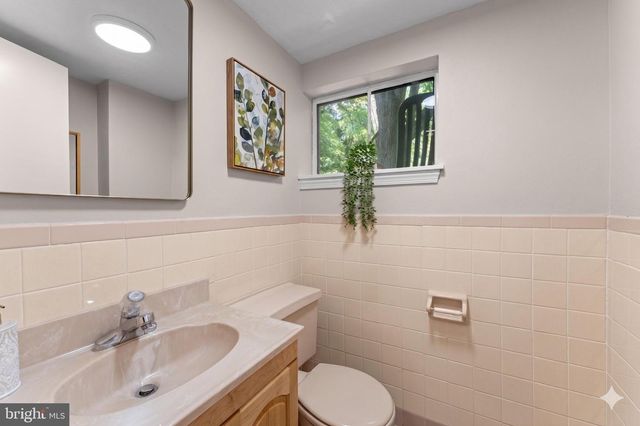 11712 BERWICK RD, Silver Spring, MD 20904