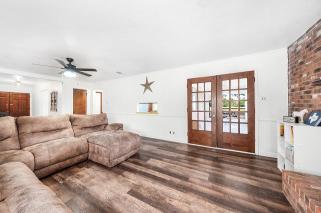 2767 County Road 1112, Brashear, TX 75420
