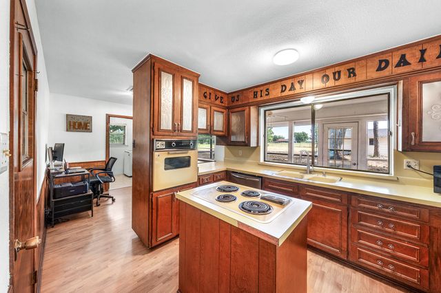 2767 County Road 1112, Brashear, TX 75420