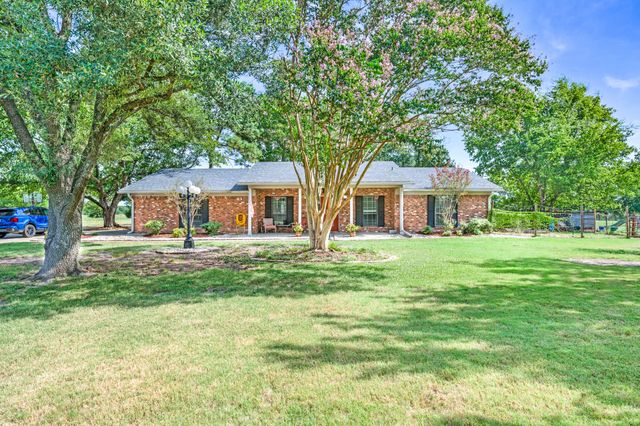 2767 County Road 1112, Brashear, TX 75420
