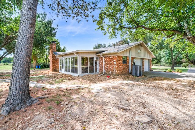2767 County Road 1112, Brashear, TX 75420
