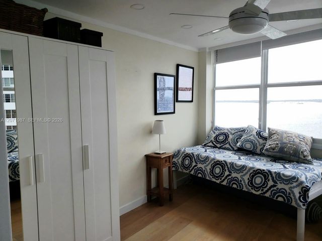 801 Brickell Bay Drive 1767, Miami, FL 33131