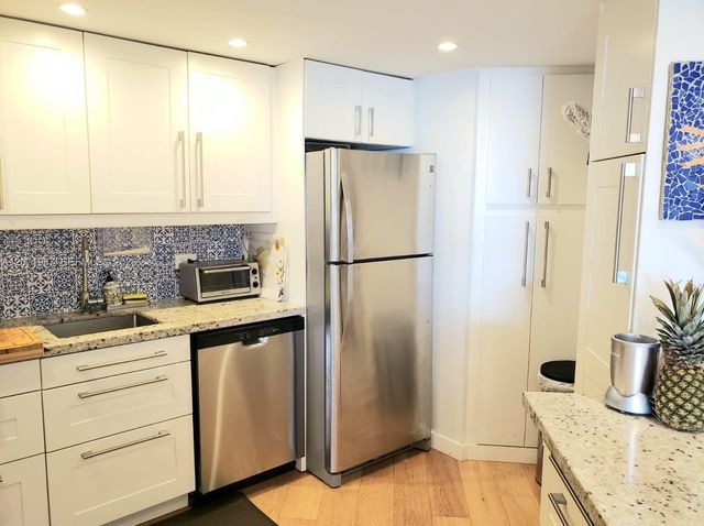801 Brickell Bay Drive 1767, Miami, FL 33131