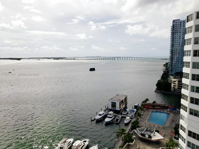 801 Brickell Bay Drive 1767, Miami, FL 33131