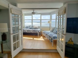 801 Brickell Bay Drive 1767, Miami, FL 33131