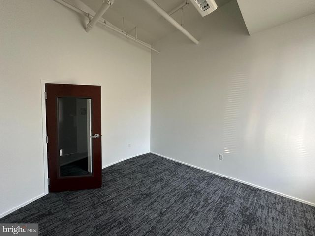 40 N CHRISTIAN ST #202 OFFICE 305, Lancaster, PA 17602