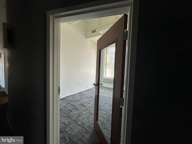 40 N CHRISTIAN ST #202 OFFICE 305, Lancaster, PA 17602