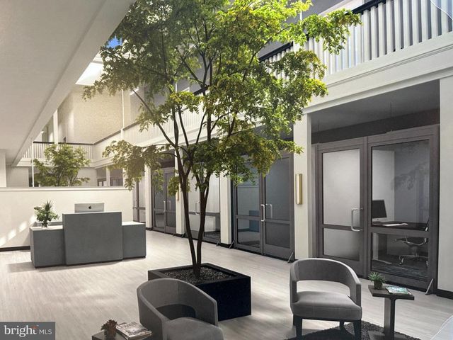 40 N CHRISTIAN ST #202 OFFICE 305, Lancaster, PA 17602