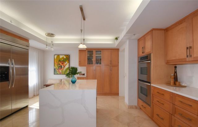 2051 SE 3rd St 503, Deerfield Beach, FL 33441