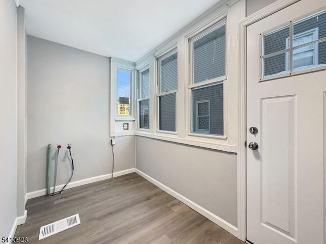 564 Warren St, Phillipsburg Town, NJ 08865