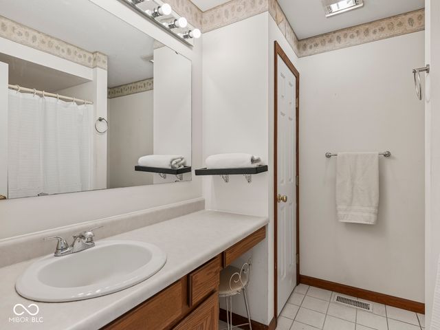 3622 W Starlight Drive, Connersville, IN 47331