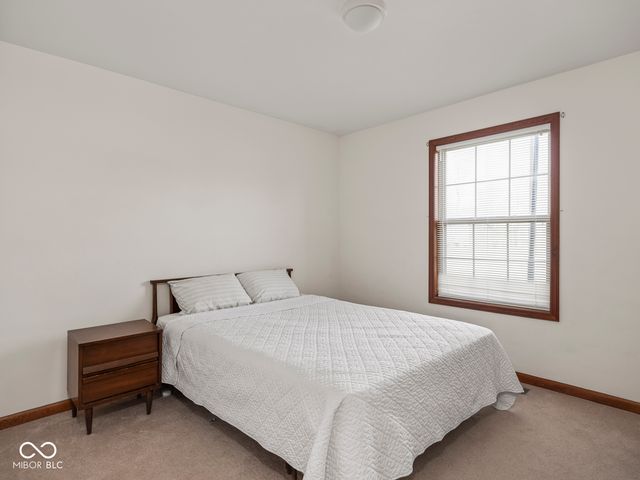 3622 W Starlight Drive, Connersville, IN 47331