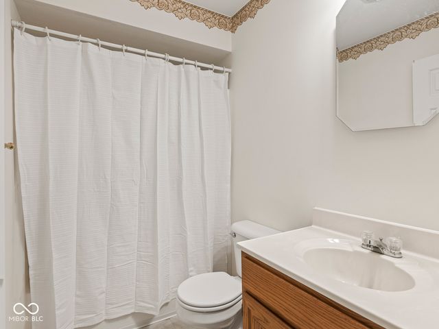 3622 W Starlight Drive, Connersville, IN 47331