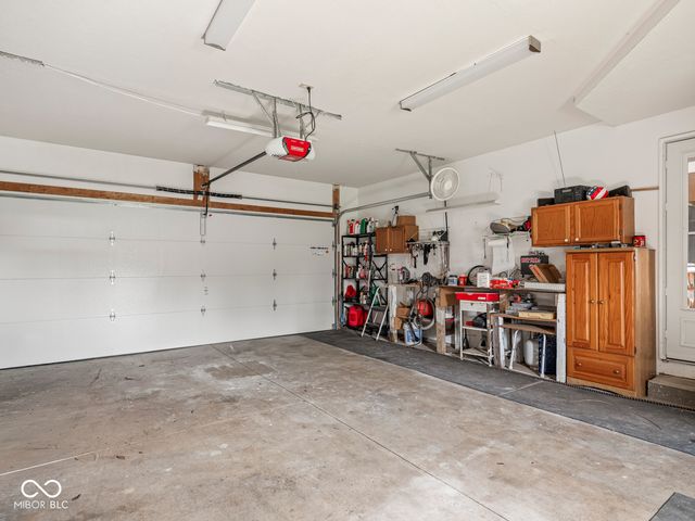 3622 W Starlight Drive, Connersville, IN 47331