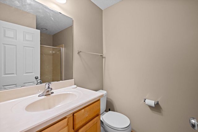 10756 Falling Water Lane D, Woodbury, MN 55129