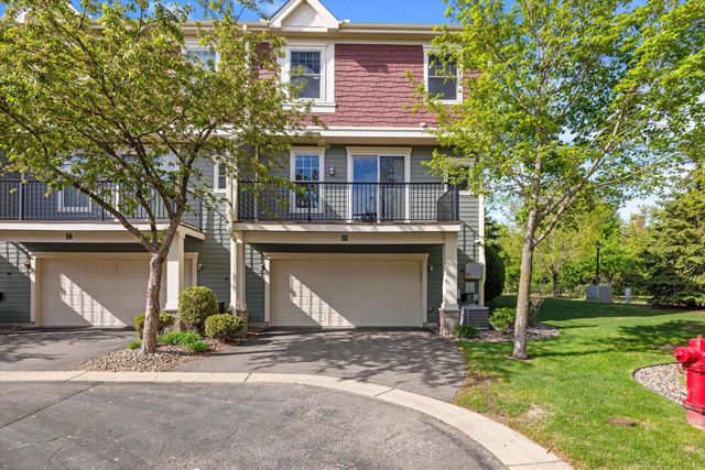 10756 Falling Water Lane D, Woodbury, MN 55129