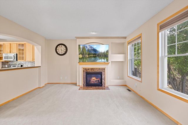 10756 Falling Water Lane D, Woodbury, MN 55129