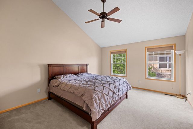 10756 Falling Water Lane D, Woodbury, MN 55129