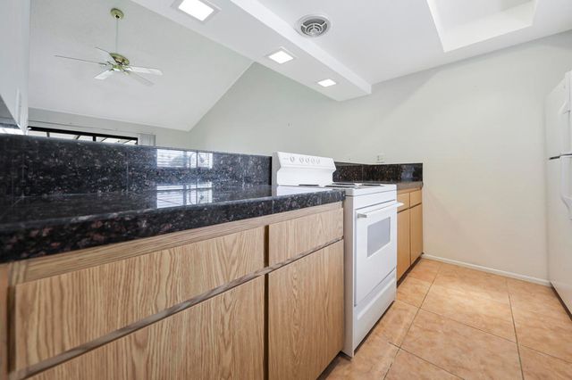 40953 Inverness Way, Palm Desert, CA 92211