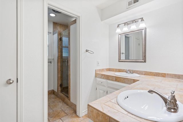 6906 One Oak RD, Austin, TX 78749