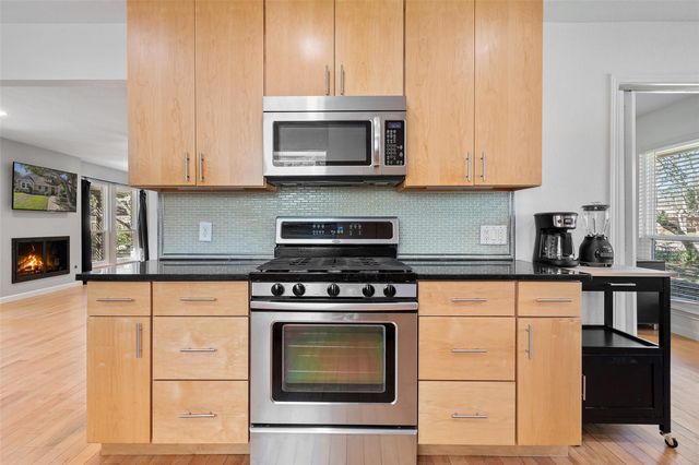 6906 One Oak RD, Austin, TX 78749