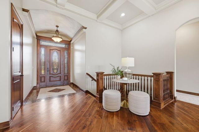 532 N Belle Terre Cir, Wichita, KS 67230