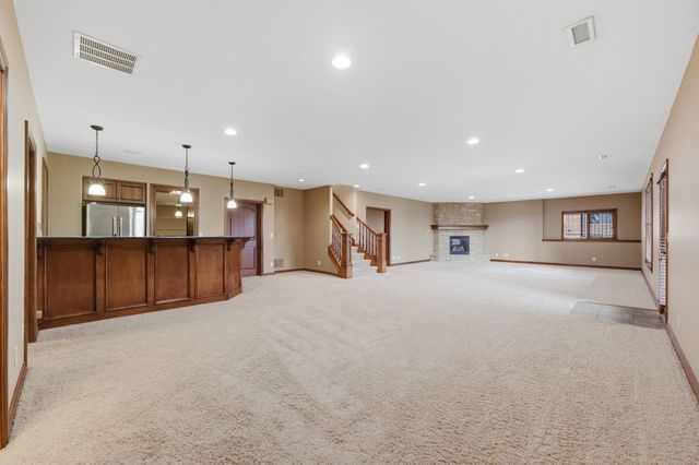 532 N Belle Terre Cir, Wichita, KS 67230