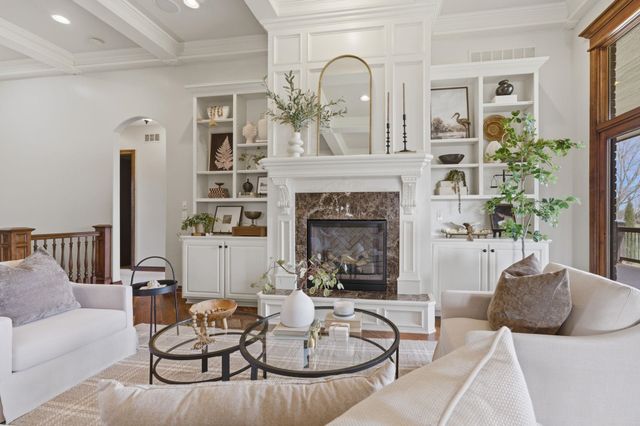 532 N Belle Terre Cir, Wichita, KS 67230