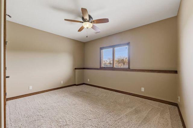 532 N Belle Terre Cir, Wichita, KS 67230