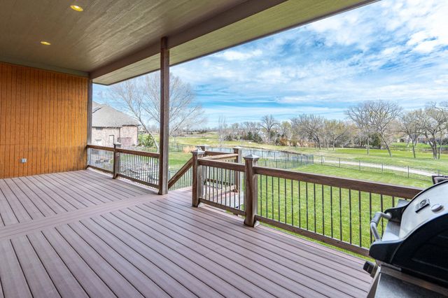 532 N Belle Terre Cir, Wichita, KS 67230