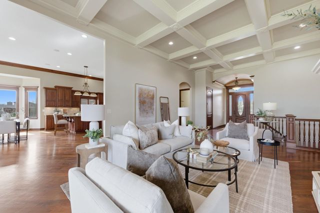 532 N Belle Terre Cir, Wichita, KS 67230