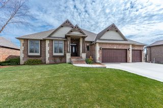 532 N Belle Terre Cir, Wichita, KS 67230