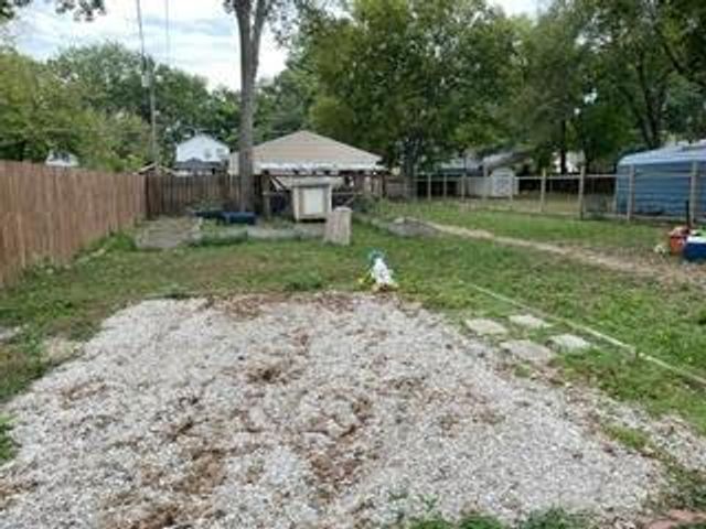 815 S Poplar Street, Ottawa, KS 66067