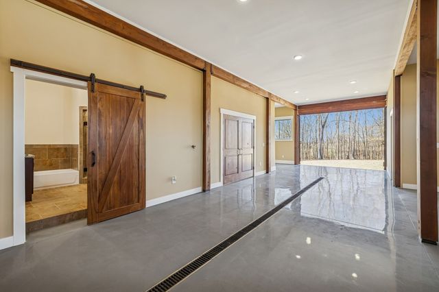 1224 Hangar Rd, Springfield, TN 37172